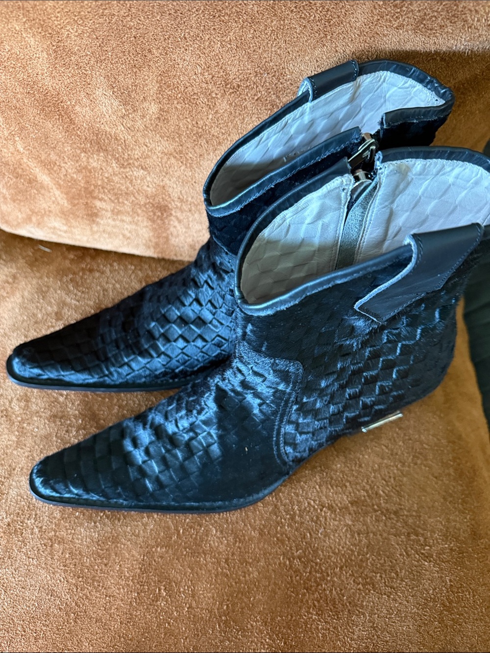 Rockwell Tharp Leather, hair on hide, Women's Ankle Boots - Picture 4 of 8